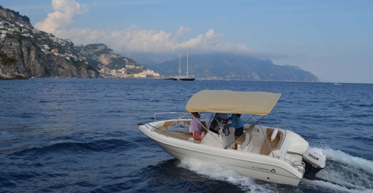 Amalfi Coast: Rent Boats in Salerno Without License - Boat Features and Inclusions