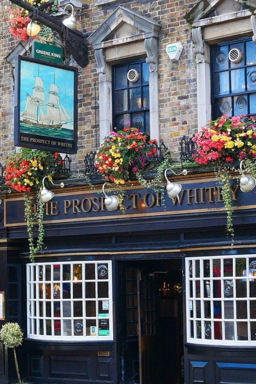 London Pub Crawl: Audio Tour Through the Greatest Pubs - Pub Selection and History