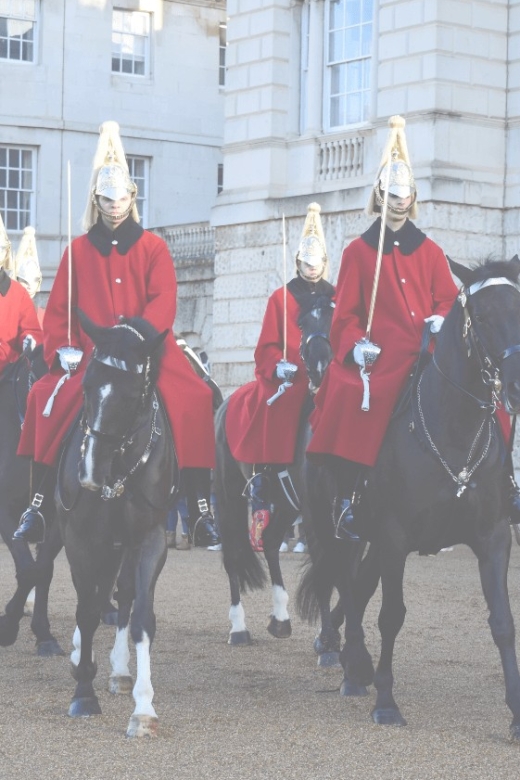 London: Royal History Walk Self Guided Tour - Tour Description