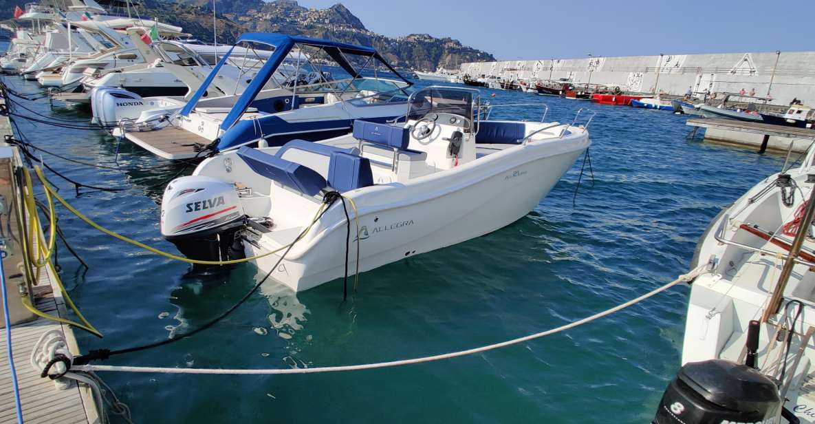 Rent a Boat in Taormina Without a License - Boat Capacity and Features