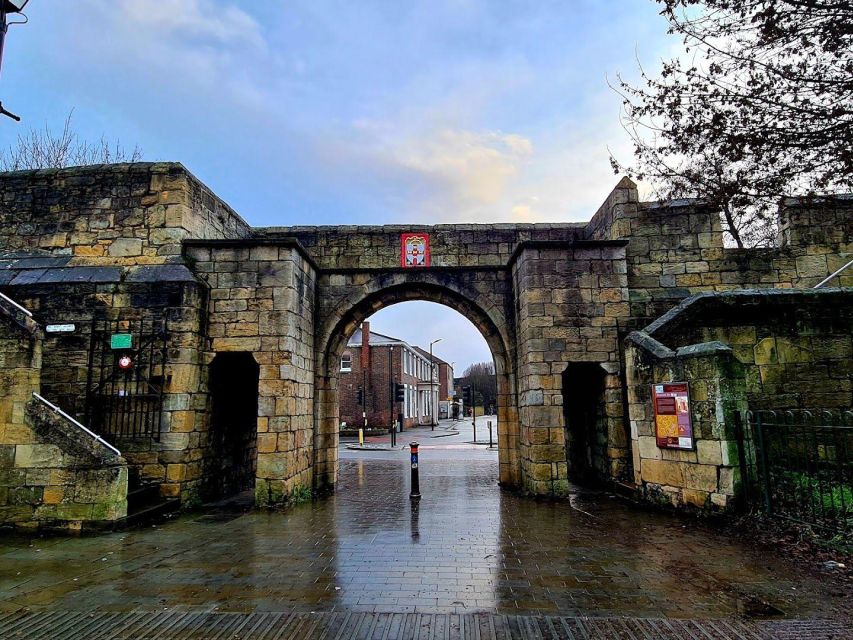 Discover Yorks Legacy: In-App Audio Tour of the City Walls - Booking Information