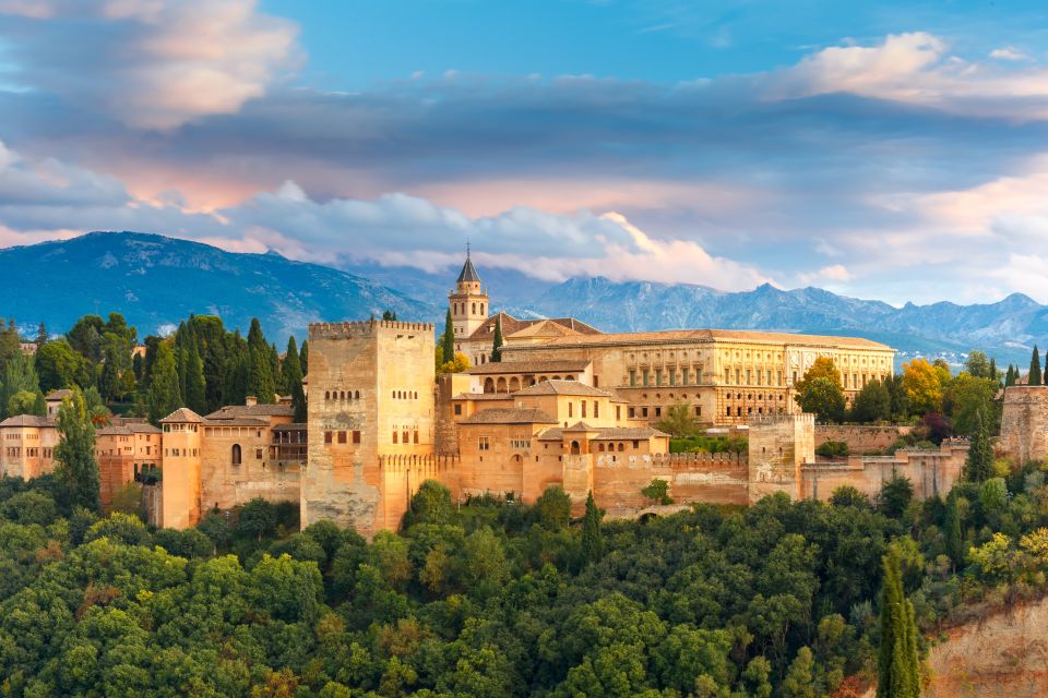 Granada: 3-Hour Fast-Track Alhambra Tour - Nasrids Construction History