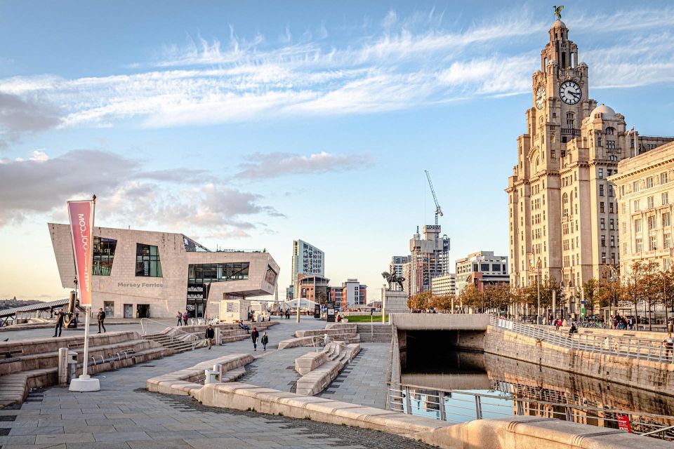 Liverpool: Self-Guided Audio Tour - How It Works
