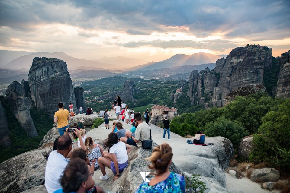 Kalabaka: Majestic Sunset Meteora Tour With a Local Guide - Important Information