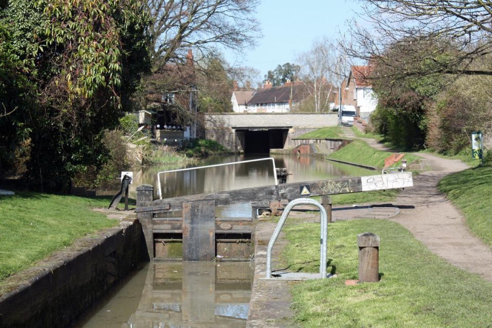 Stratford : Quirky Self-Guided Smartphone Heritage Walks - Key Points