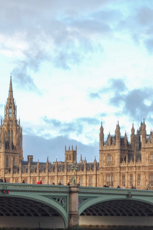 London: App-Based Walking Tour With 15 Stops - Iconic Big Ben Sighting