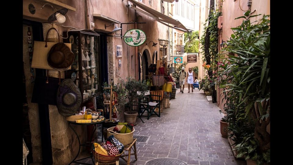 From Rethymno: Chania Roundtrip Transfer With Free Time - Key Points