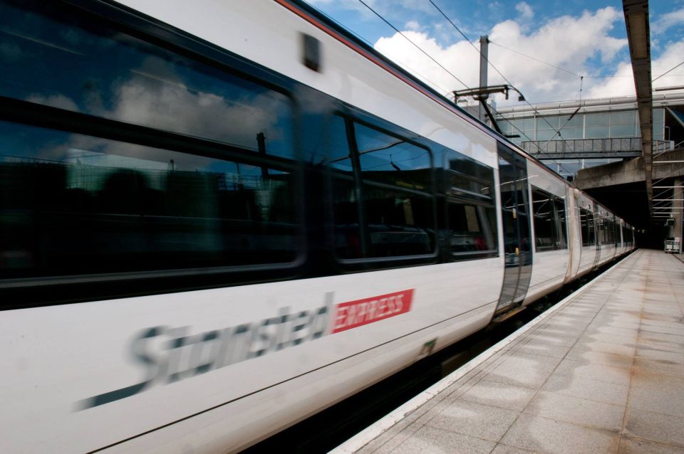 London: Express Train Transfer To/From Stansted Airport - Key Points