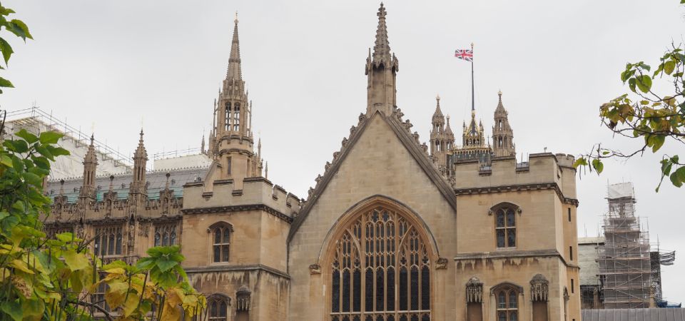 London: Historical Self-Guided Walking Tour in Westminster - Key Points