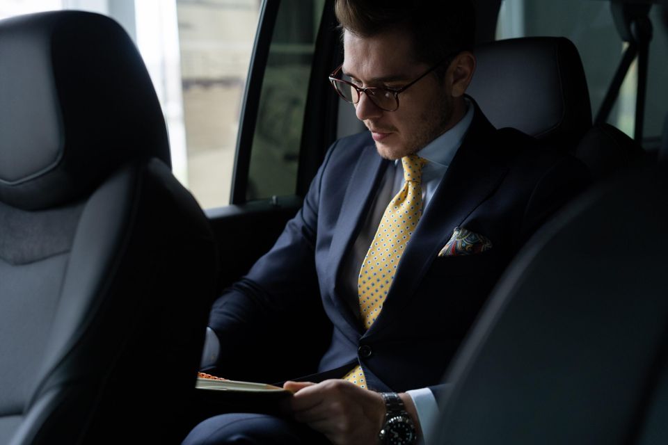 Private Transfer: Reading to London Heathrow Airport. - Key Points