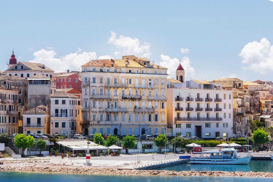 Corfu: Self-Guided Highlights Scavenger Hunt & Walking Tour