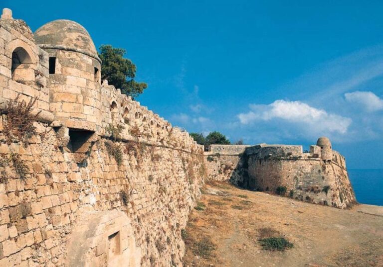 From Agia Galini/Matala: Rethymnon City Tour