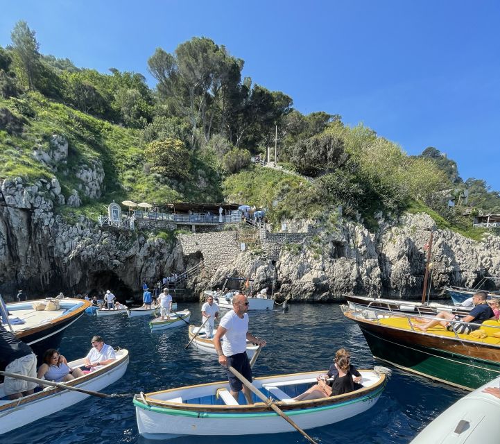 From Amalfi and Praiano: All-Inclusive Capri Boat Tour