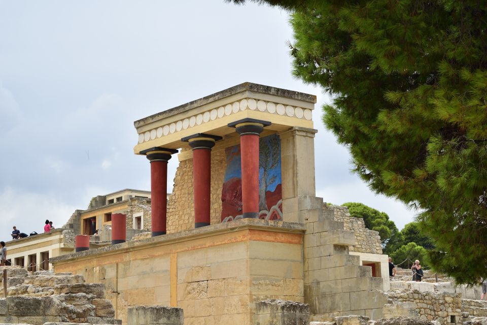 1 from chania knossos palace and heraklion full day tour From Chania: Knossos Palace and Heraklion Full-Day Tour