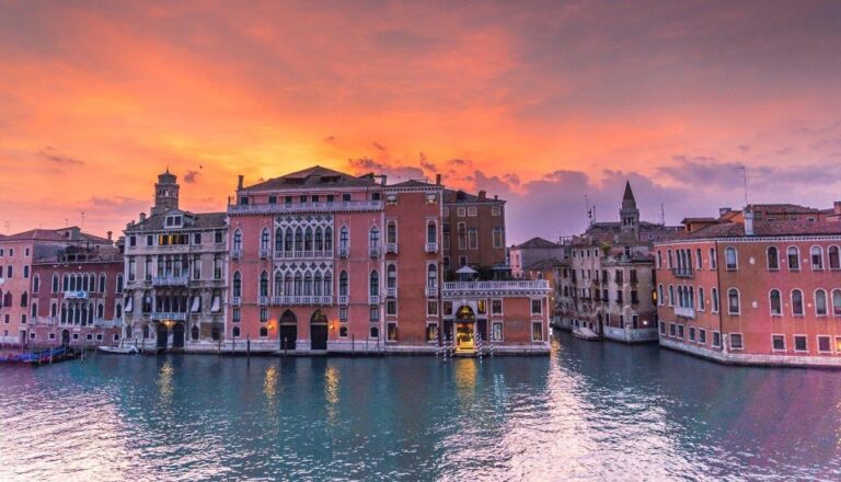 GONDOLA Tour With Four Seasons Concert by VENICE in GONDOLA