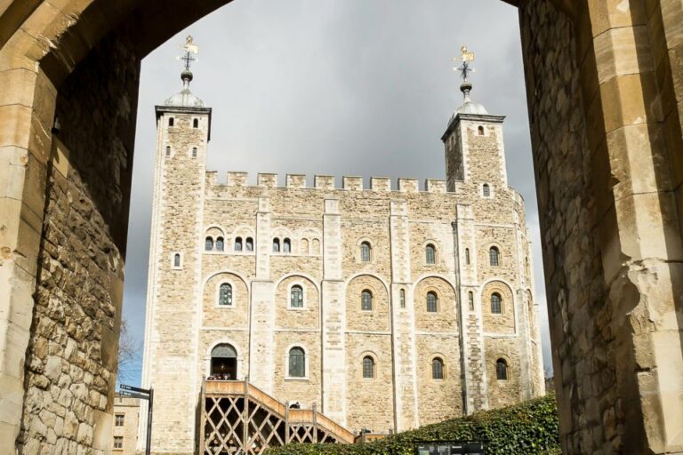 London: Tower of London and Crown Jewels Exhibition Ticket