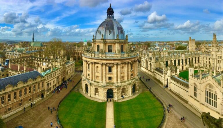 Oxford: Stepping Through Oxford Walking Tour