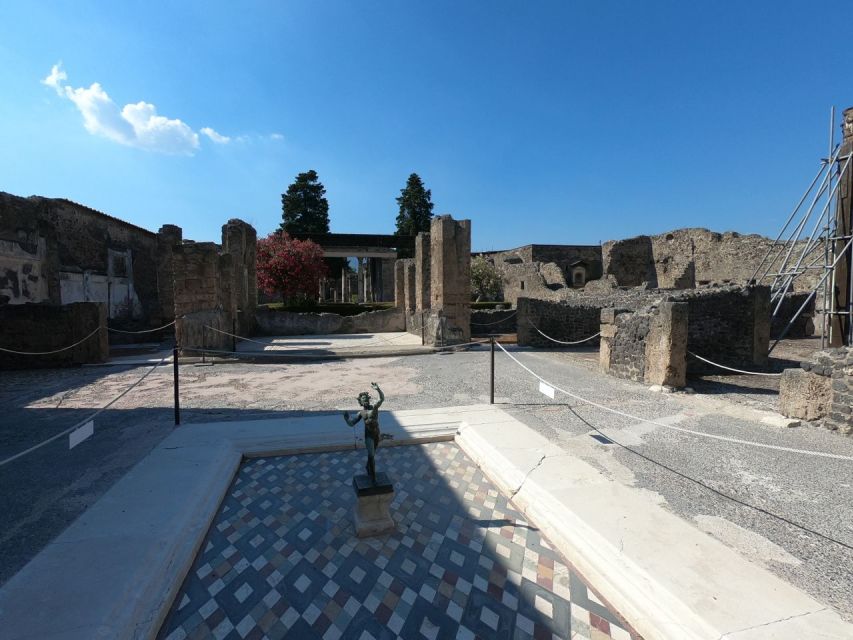 Pompeii: Private Tour With Local Guide Michele Arpa