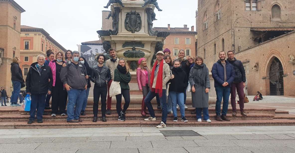 Bologna: Private Guided Walking Tour in German - Activity Description