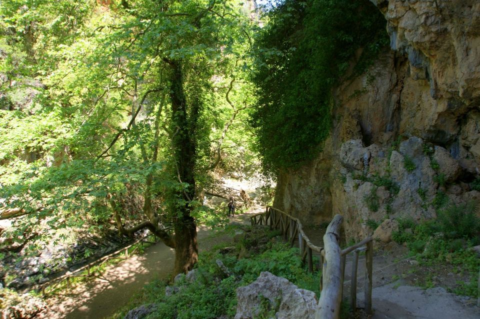 From Rethymno: Guided Day Trip to the South Coast - Potamon Dam Visit