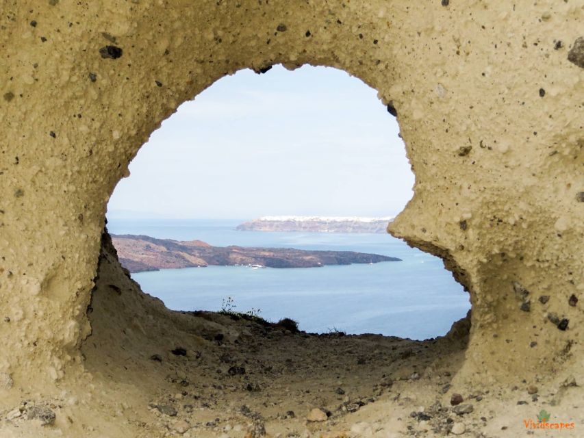 Santorini: Instagram Highlights Tour With a Photographer - Language and Pickup