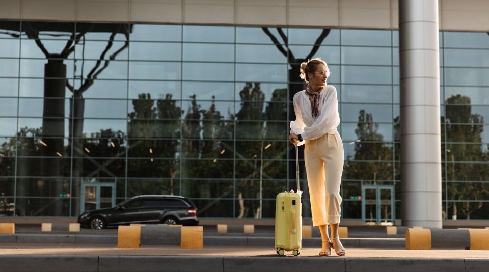 Athens International Airport Fast Track Services - Meeting Point