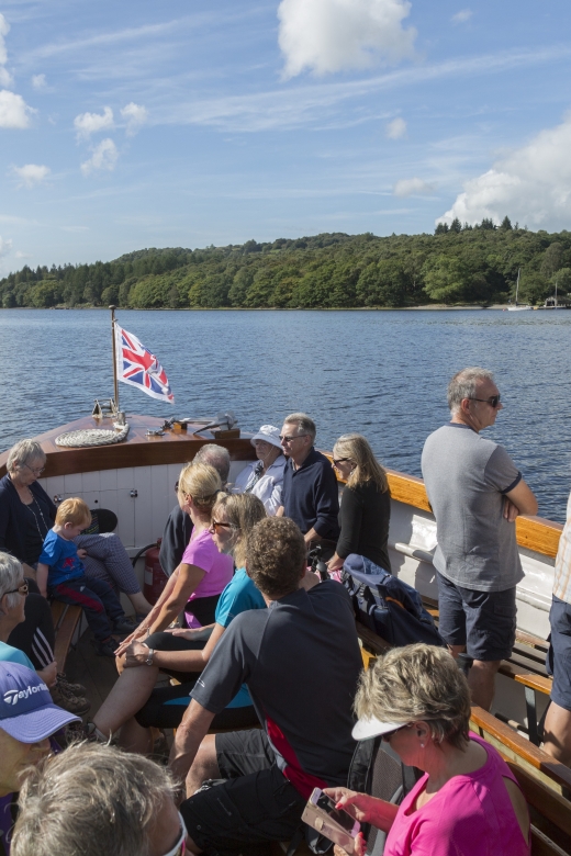 Coniston Water: 60-Minute Wild Cat Island Cruise - Experience