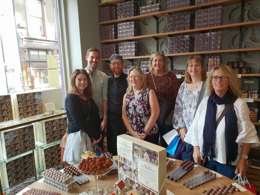 London: VIP Chocolate Tour - Features and Guide