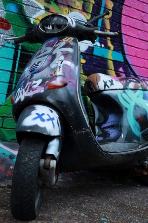 Urban Canvas: Exploring Shoreditchs Vibrant Street Art - Immersive Tour Experience