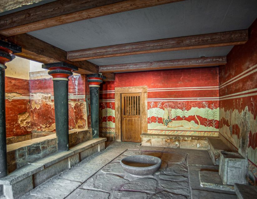 Crete: Knossos Palace, Heraklion City, Market Guided Tour - Heraklion City Highlights