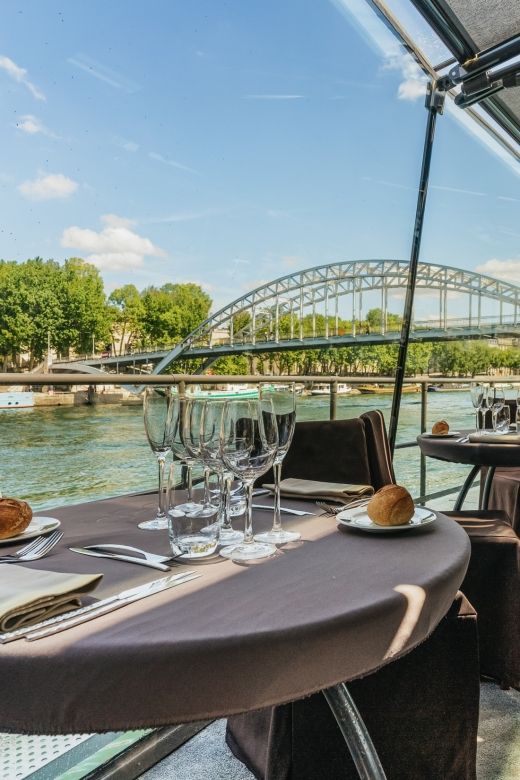 Paris: 2-Hour River Seine Lunch Cruise - Inclusions and Amenities