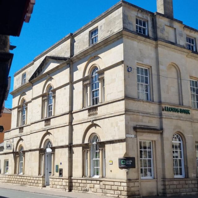 Cirencester's Hidden History: A Self-Guided Audio Tour - Customer Review