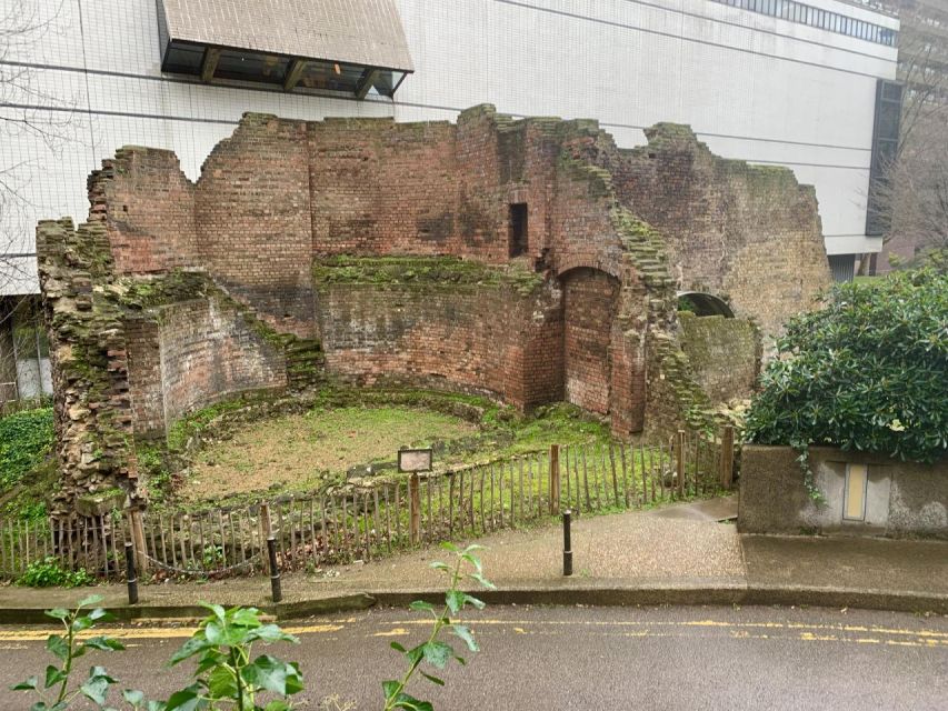 London: Another Brick in the Wall Self-Guided Audio Tour - Important Information