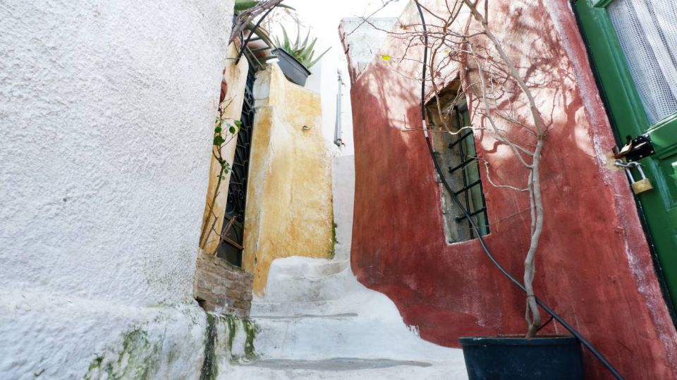 Athens: Plaka Neighborhood Self-Guided Game & Tour - Exploration Highlights