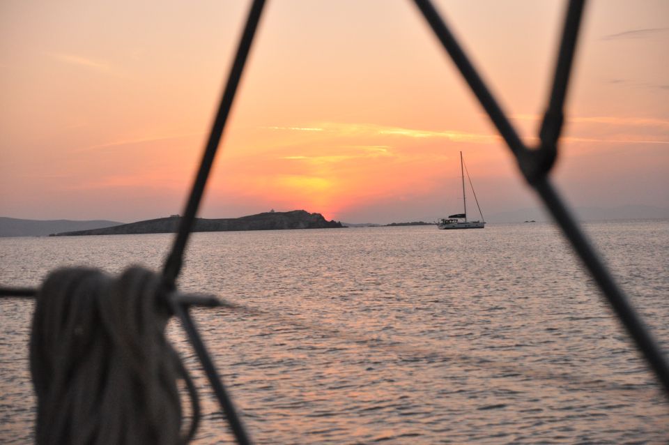 Mykonos: Sunset Yacht Cruise for Adults-Only With Transfers - Age Restriction and Requirements