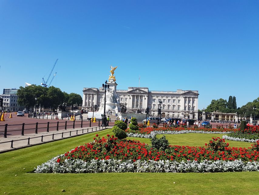 London: Wimbledon Tennis Club and Westminster Walking Tour - Common questions