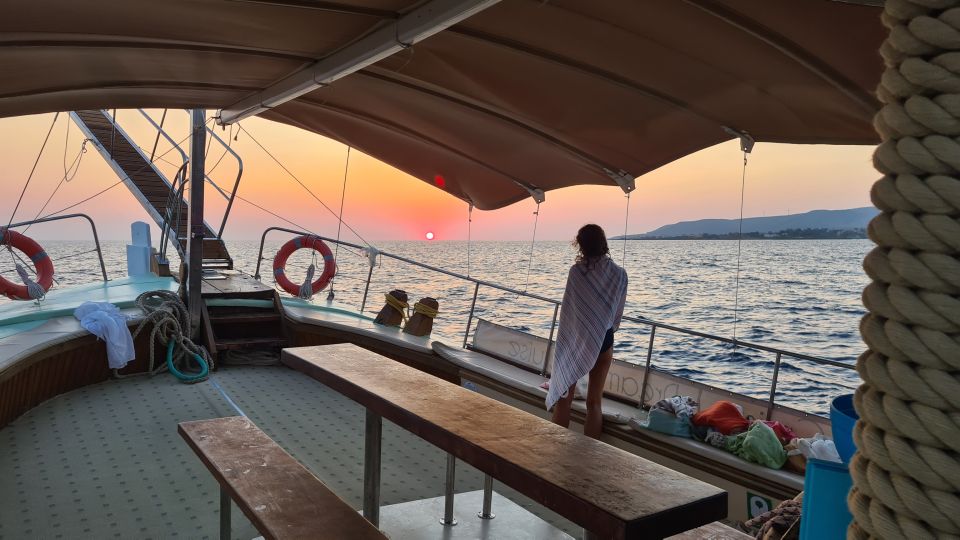 From Argostoli: Vardiani Island Sunset Cruise & Greek Meze - Common questions