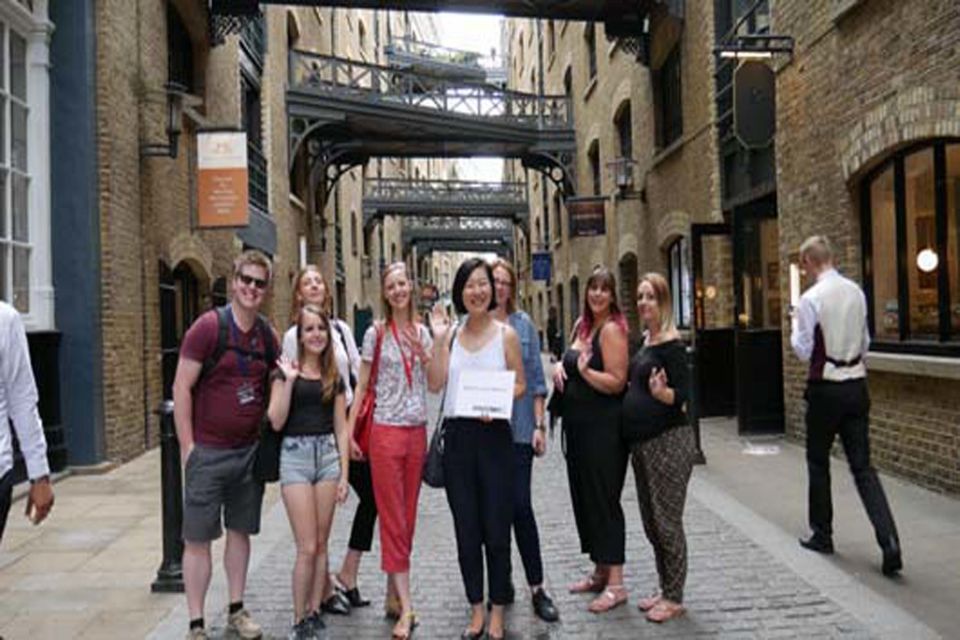 London: Bridget Jones 2.5–Hour Walking Tour - Directions