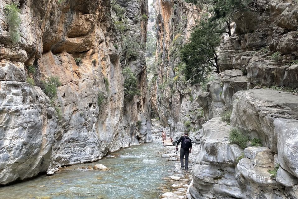 From Georgioupolis: Roundtrip Transfer to Samaria Gorge - Common questions