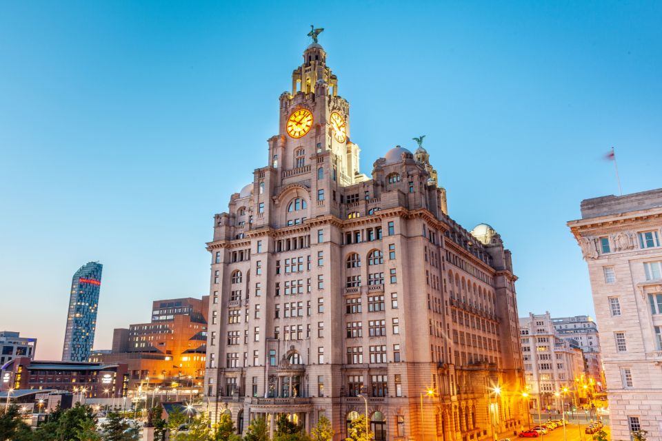 Liverpool: First Discovery Walk and Reading Walking Tour - Key Points