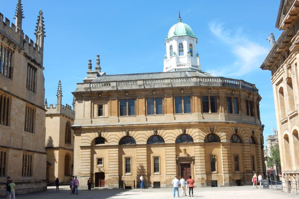 Oxford: Quirky Self-Guided Smartphone Heritage Walks - Key Points