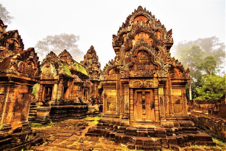 Beng Mealea, Banteay Srei, Bakong, Rolous Group Private Tour