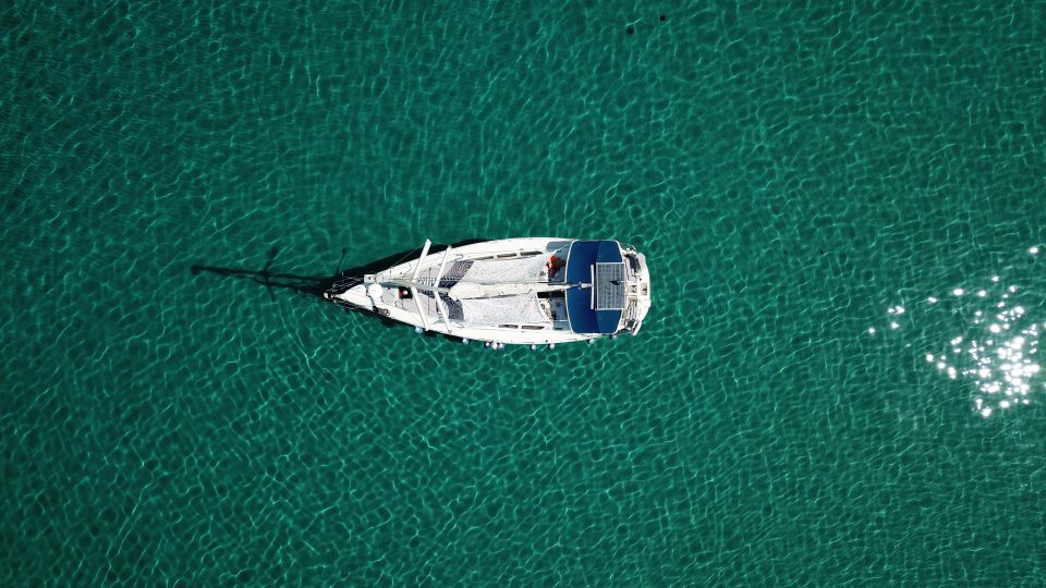 From Nea Fokea: Chalkidiki 6-Hour Cruise by Sailing Boat