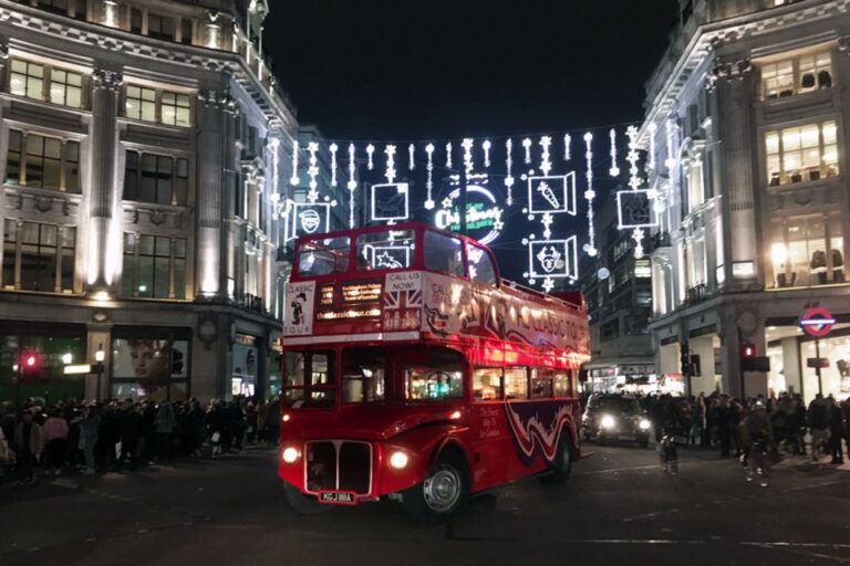 London Christmas Lights Tour by Vintage Bus Open Top