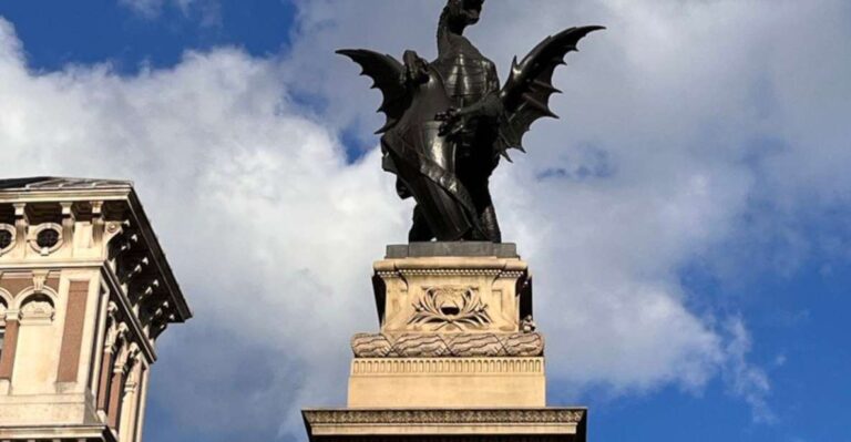 London: City of Dragons Walking Tour