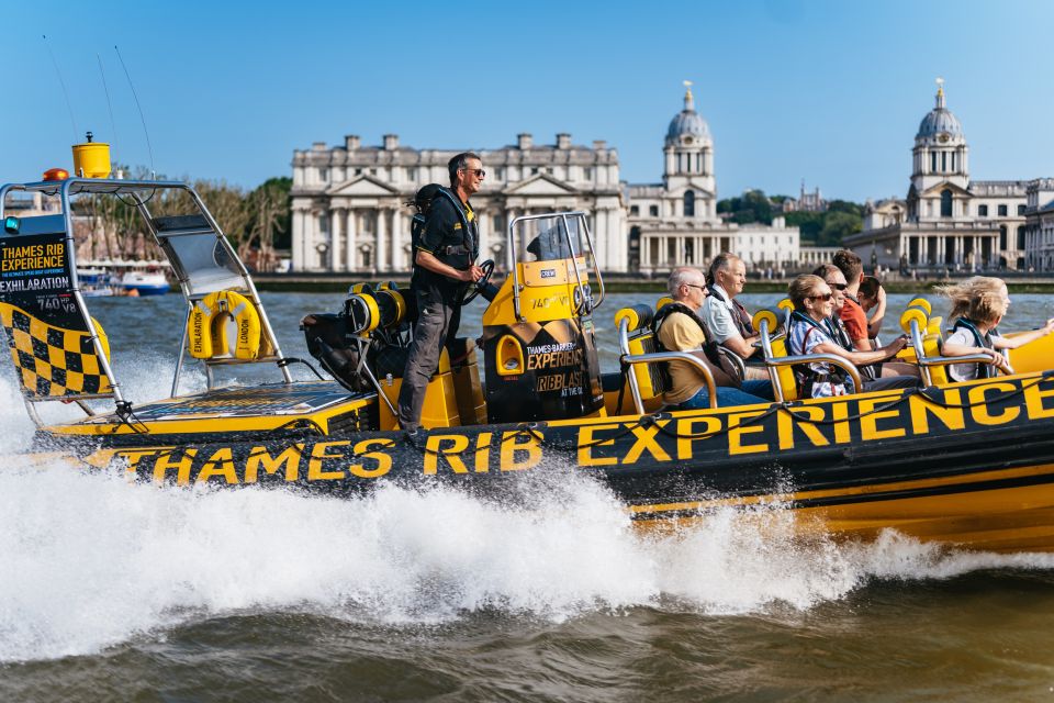 1 london speedboat sightseeing tour London: Speedboat Sightseeing Tour