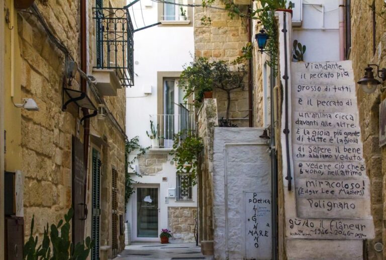 Polignano a Mare Walking Tour