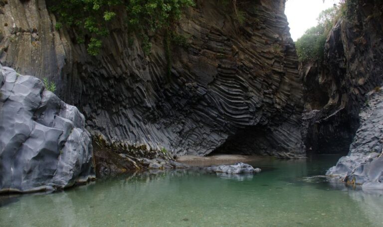 Private Tour of Alcantara Gorges. Including Food and Wine