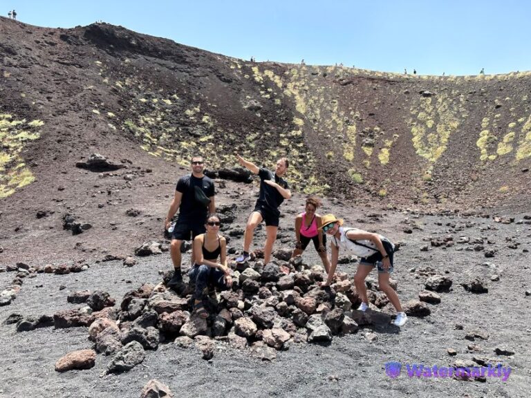 Private Tour of Etna and Taormina Boat Tour With Tasting