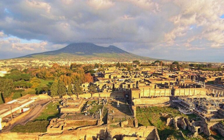 Transfer From Naples to Positano & Herculaneum Guided Tour